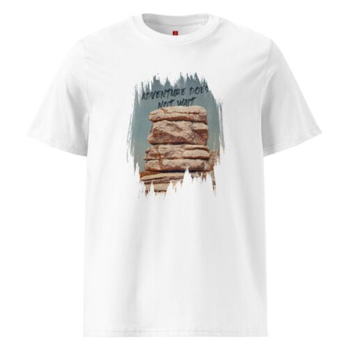 Experience adventure with our GOTS organic cotton t-shirt featuring a striking rock formation design inspired by an authentic photograph. Look great while supporting sustainability.